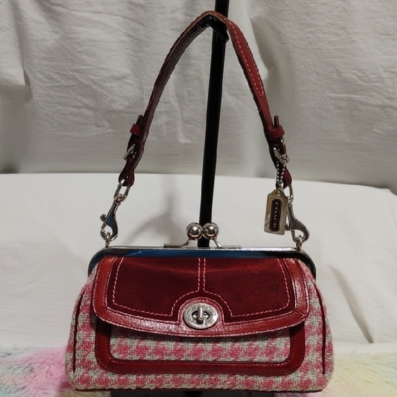 Coach Handbags - Authentic Coach Vintage Houndstooth Tweed/Suede Kisslock/Turnlock Small Bag